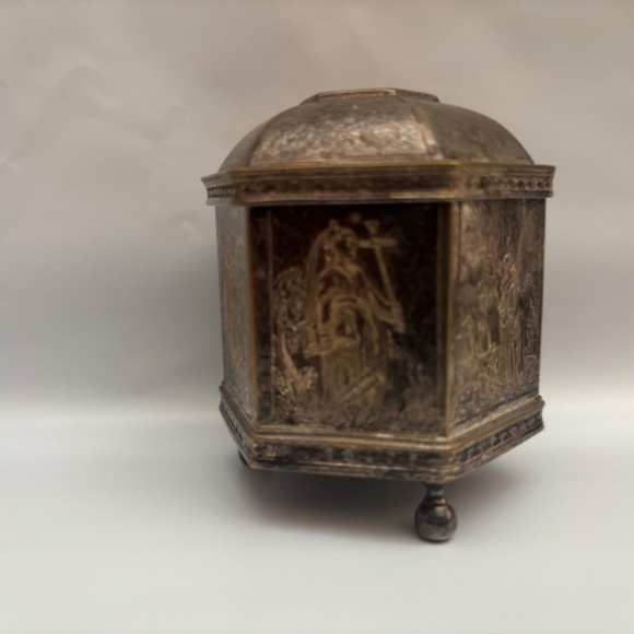 1985 Metropolitan Museum of Art Sterling Silver Dutch 17th Century Marriage Box - Picture 4 of 5